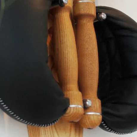 Настенный набор гантелей NOHrD Swing Board ясень окрашенный 40 кг - Фото 7