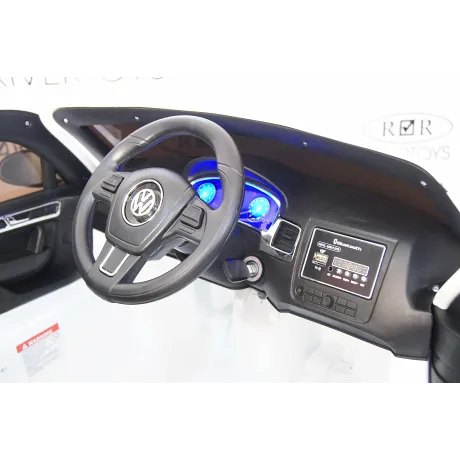 Электромобиль RiverToys VOLKSWAGEN TOUAREG White - Фото 9